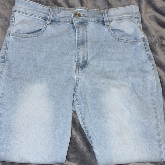 Rue 21 Skinny Jeans 12 Short Light Blue - Picture 2 of 6